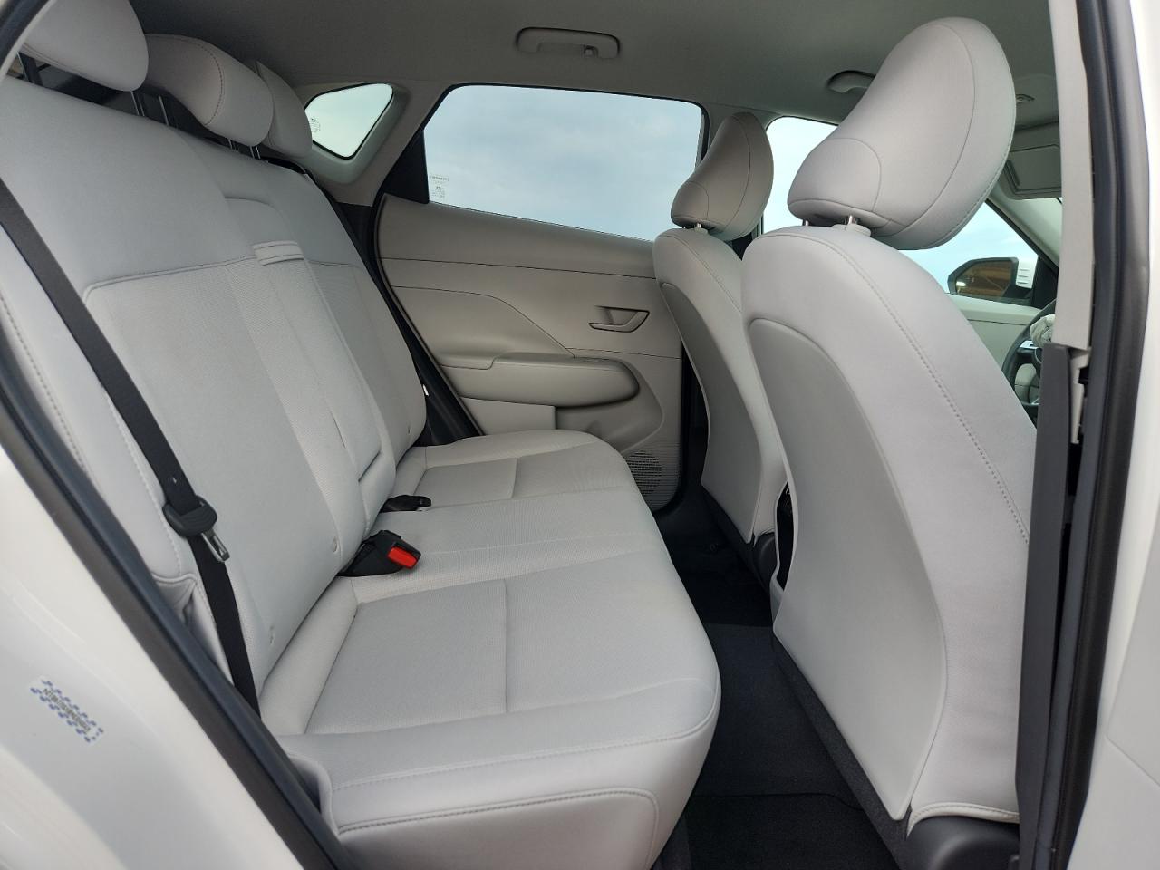 2025 Hyundai Kona Sel VIN: KM8HB3ABXSU198124 Lot: 70155945