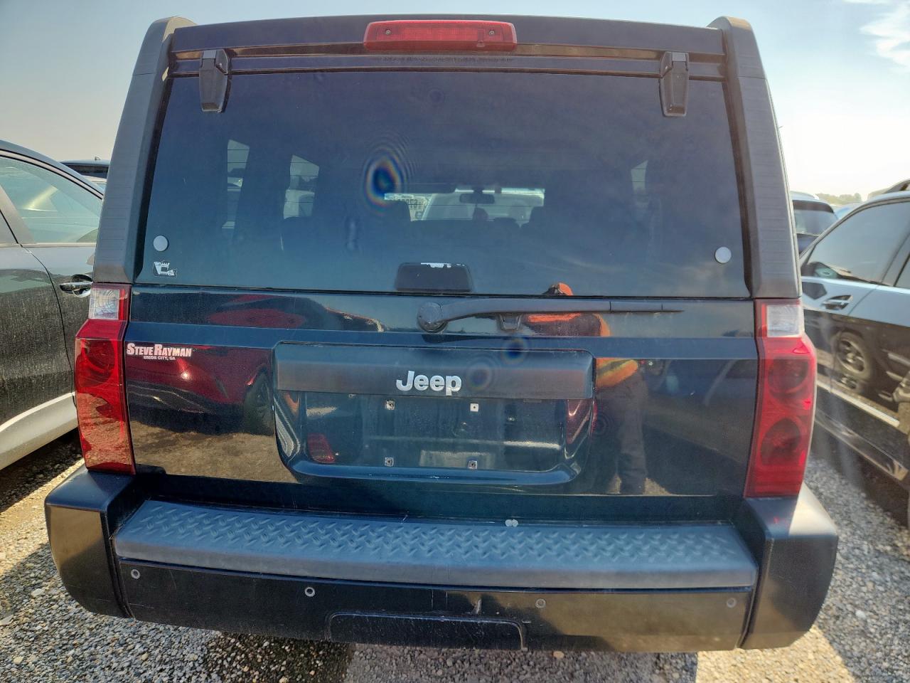 2006 Jeep Commander VIN: 1J8HH48N96C130135 Lot: 67836425