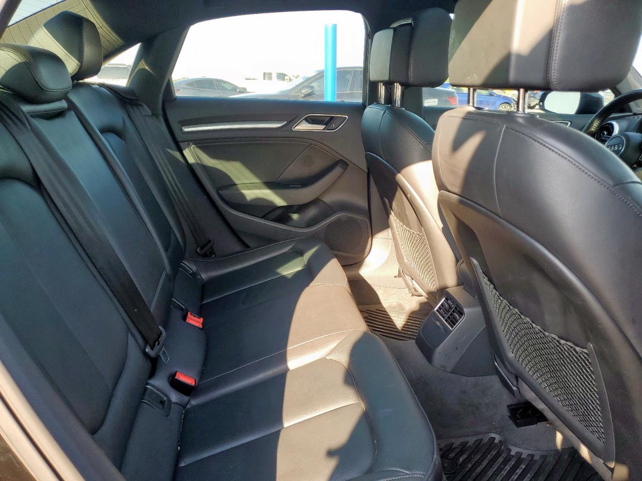 2017 Audi A3 Premium VIN: WAUAUGFFXH1028520 Lot: 69366925