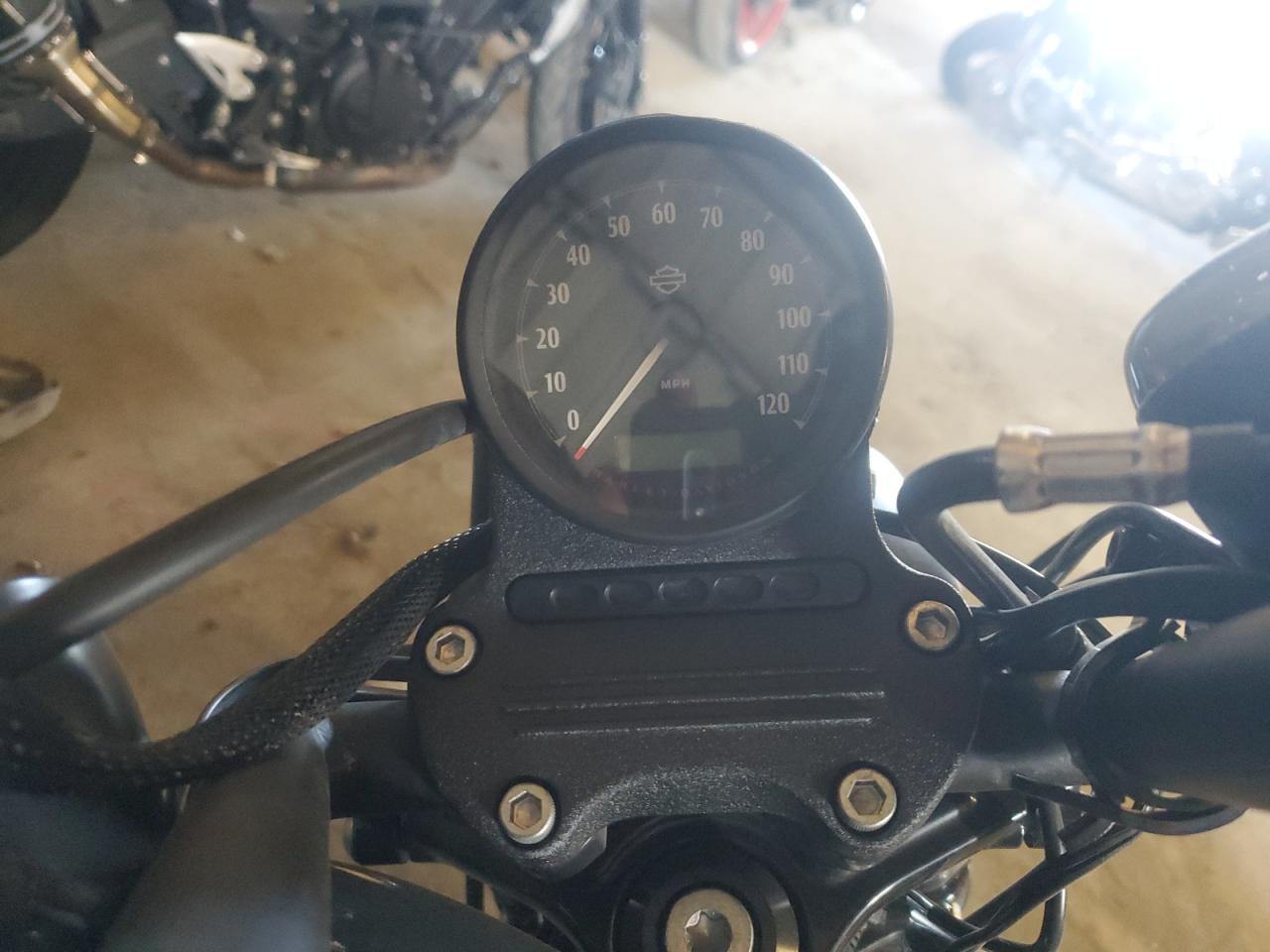 2019 Harley-Davidson Xl883 N VIN: 1HD4LE215KC430747 Lot: 69848975