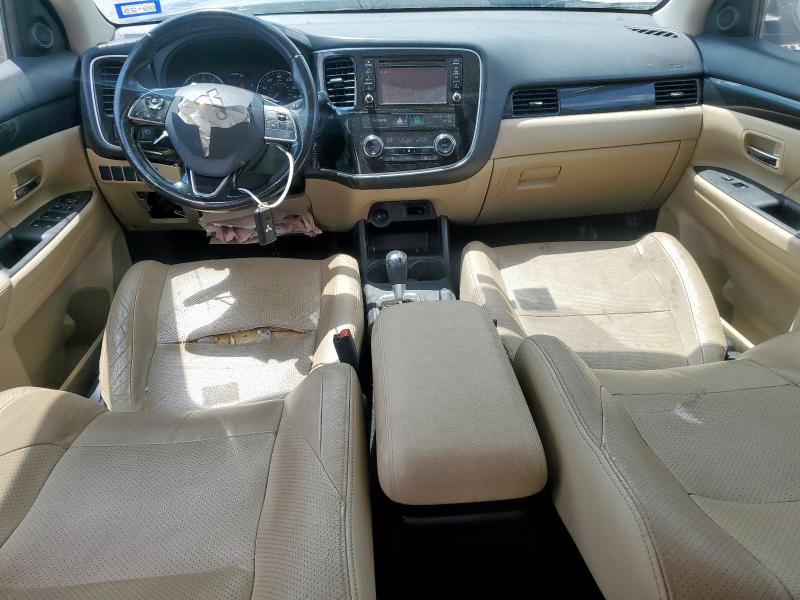  MITSUBISHI OUTLANDER 2016 Черный