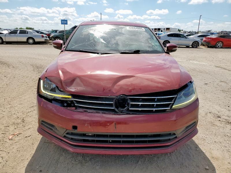  VOLKSWAGEN JETTA 2018 Czerwony