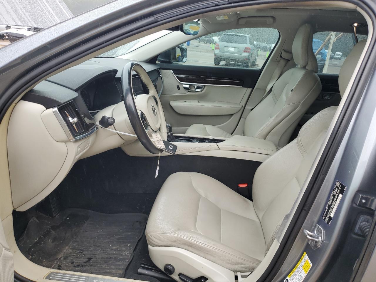 2019 Volvo S90 T5 Momentum VIN: LVY102AK0KP111053 Lot: 71067305