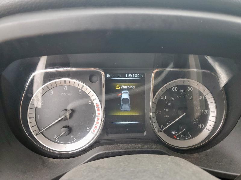 2017 NISSAN TITAN SV