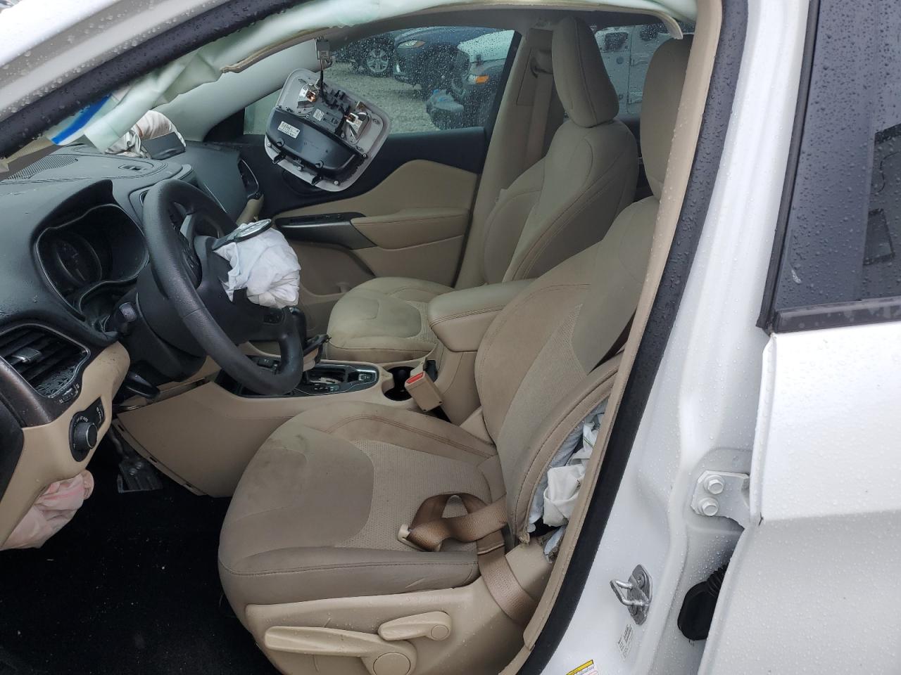 2020 Jeep Cherokee Latitude VIN: 1C4PJLCB4LD556786 Lot: 67481725