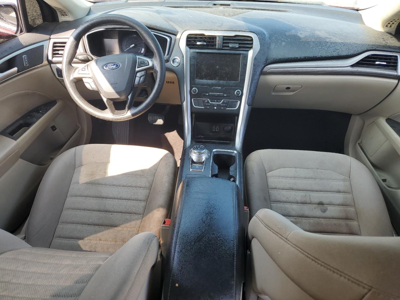 2019 Ford Fusion Se VIN: 3FA6P0LU6KR207327 Lot: 69100005