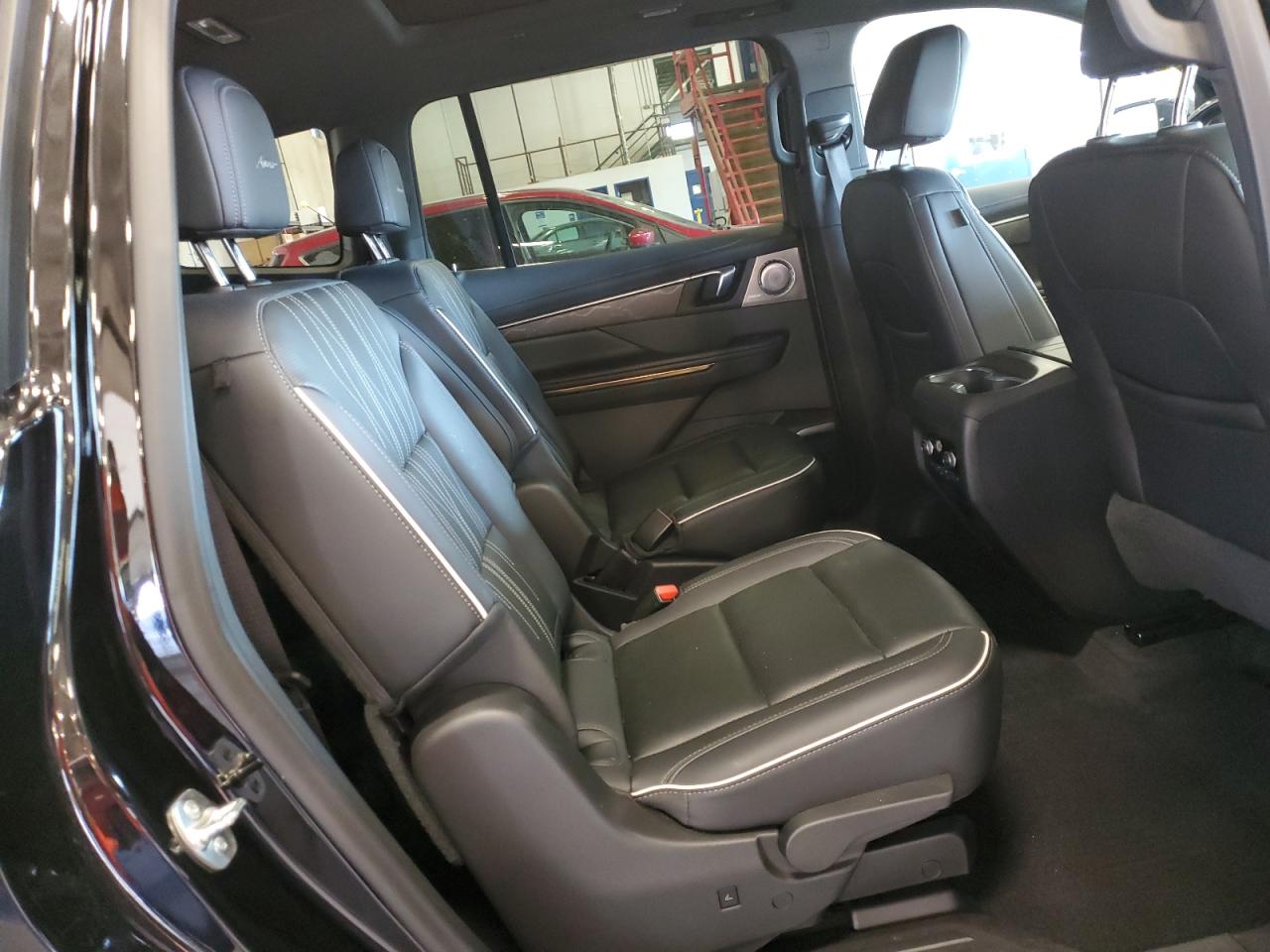 2025 Buick Enclave Avenir VIN: 5GAEVCRS1SJ109563 Lot: 70586815