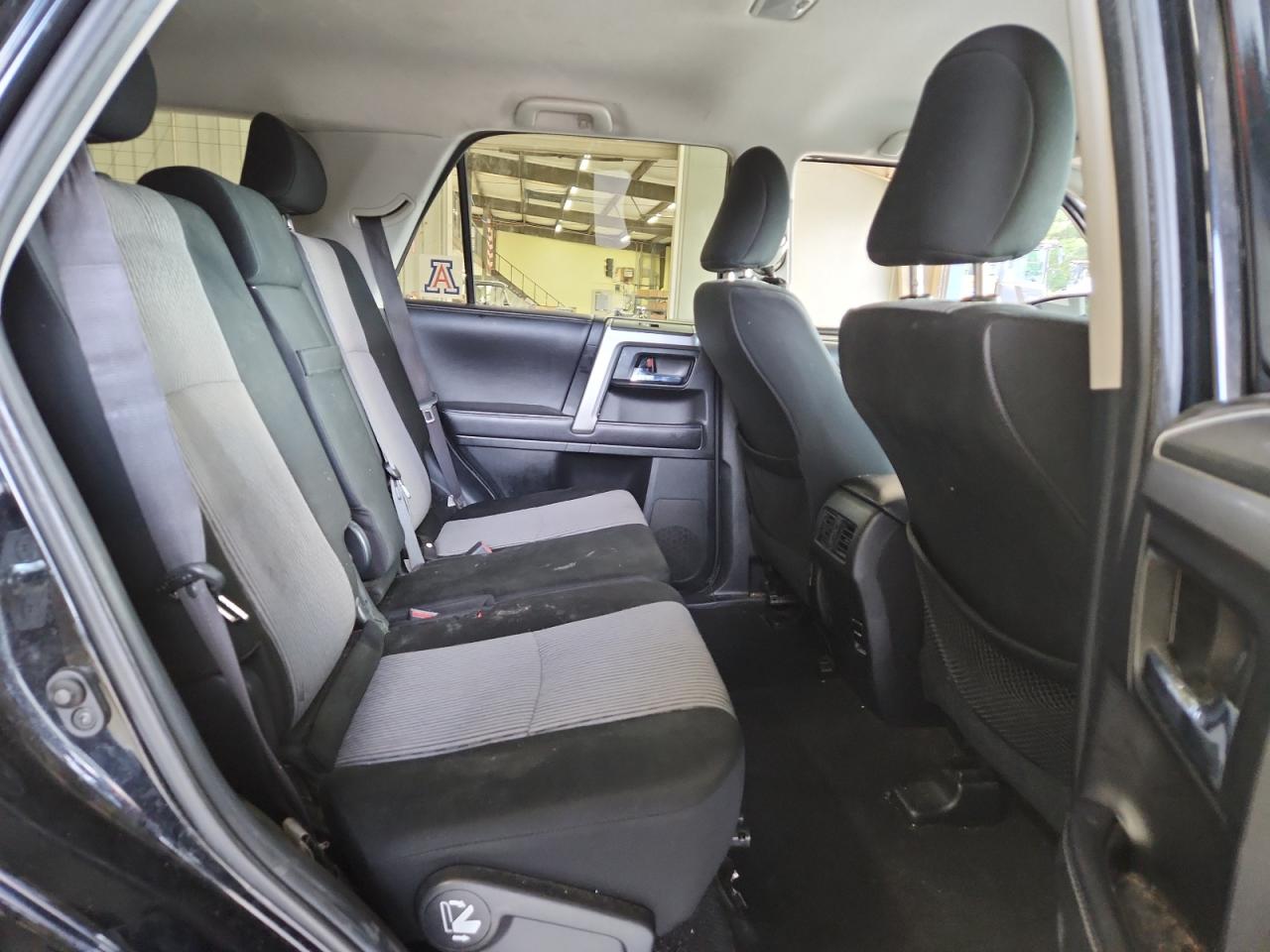 2017 Toyota 4Runner Sr5/Sr5 Premium VIN: JTEBU5JR2H5459225 Lot: 69097505