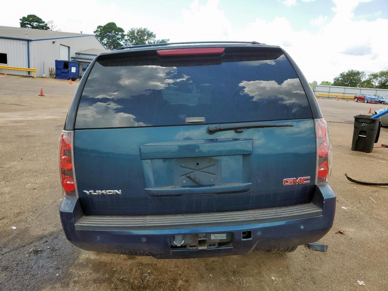 2007 GMC Yukon VIN: 1GKFC13J57R245401 Lot: 69094155
