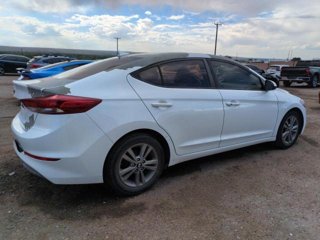  HYUNDAI ELANTRA 2017 Белы