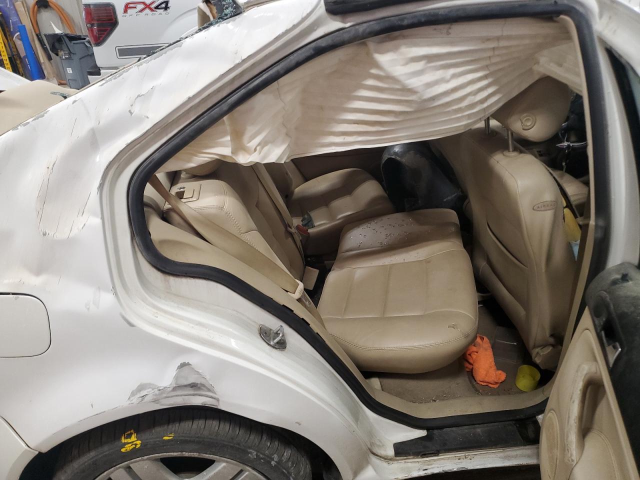 2002 Volkswagen Jetta Gls VIN: 3VWSE69M02M126438 Lot: 70108115