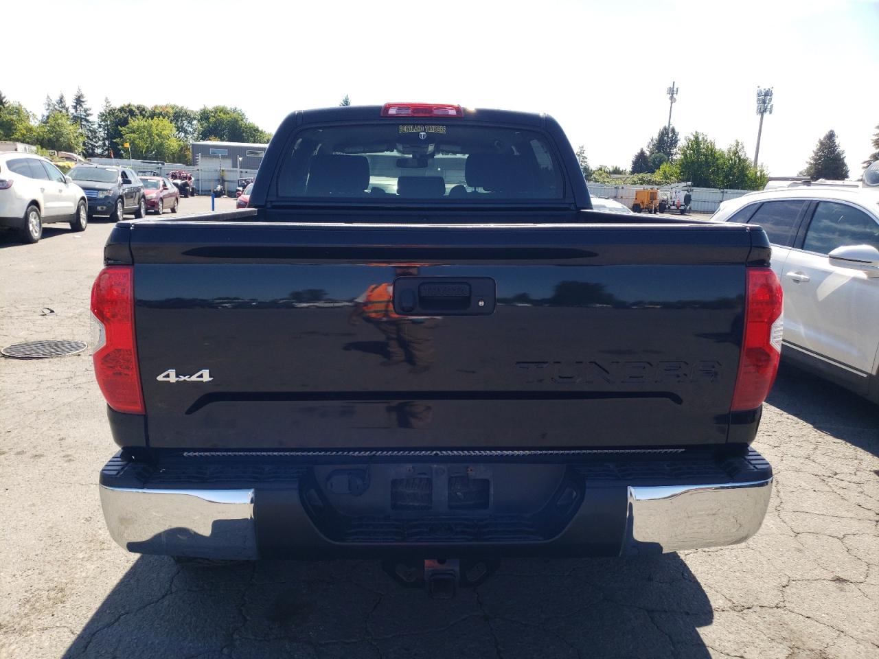 2019 Toyota Tundra Crewmax Sr5 VIN: 5TFDW5F11KX828825 Lot: 68337005