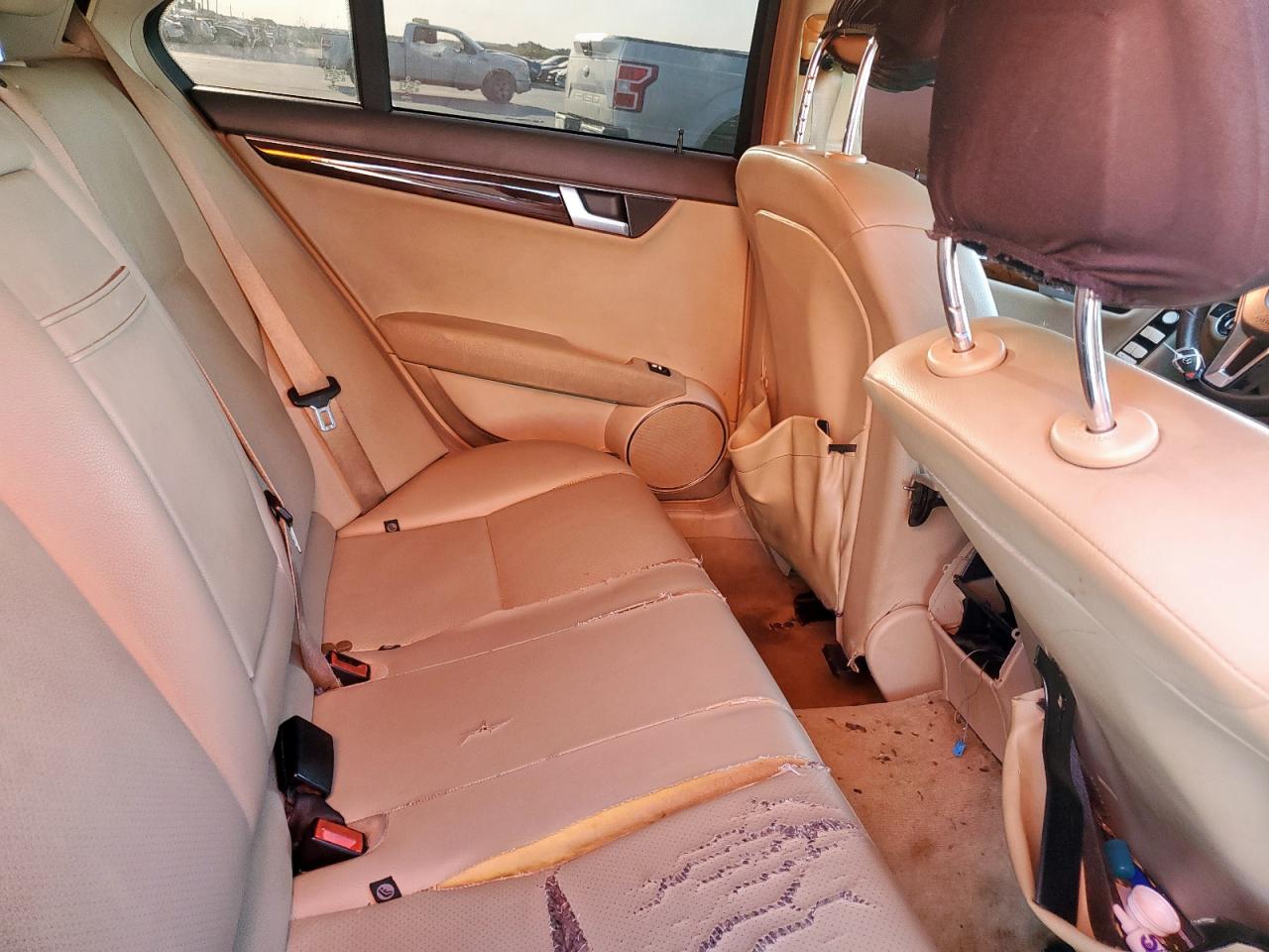 2014 Mercedes-Benz C 250 VIN: WDDGF4HB7EA968033 Lot: 68288145