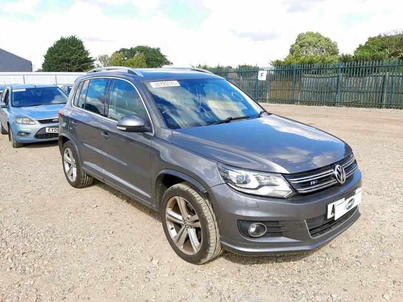 2015 VOLKSWAGEN TIGUAN R-LINE