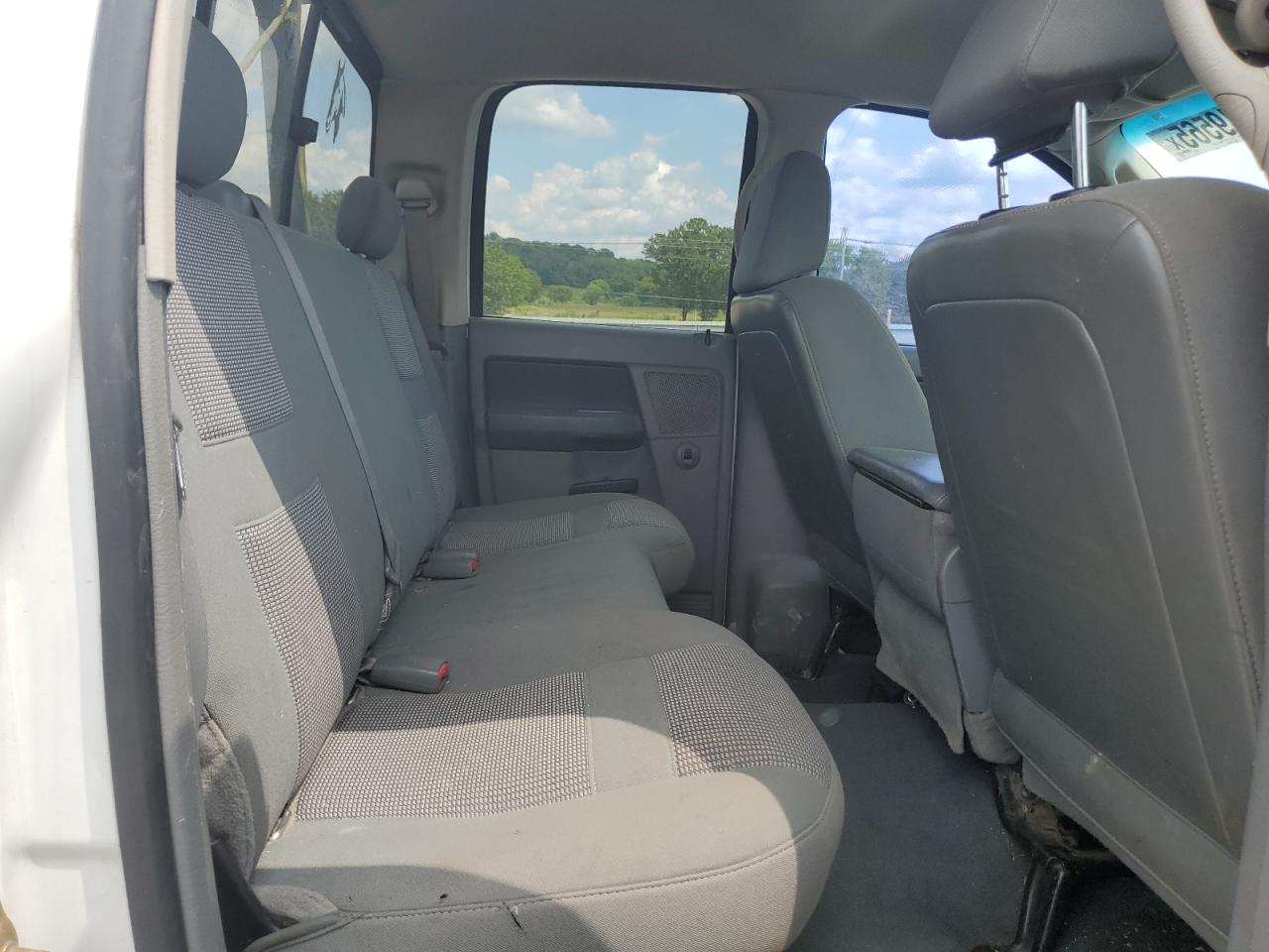 2007 Dodge Ram 1500 St VIN: 1D7HU18P27J599976 Lot: 68849565