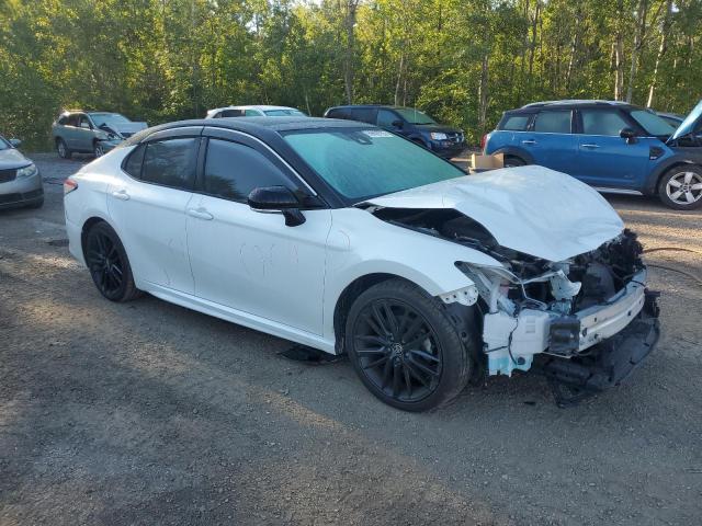  TOYOTA CAMRY 2021 Белы