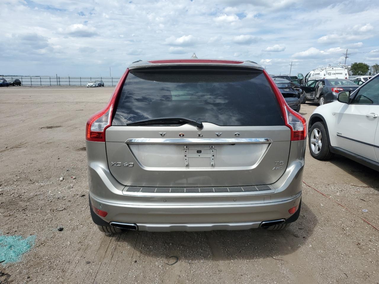 2016 Volvo Xc60 T5 Platinum VIN: YV4612RM2G2868960 Lot: 70384055