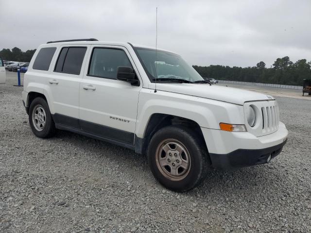  JEEP PATRIOT 2016 Белы
