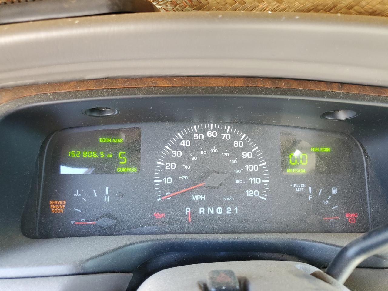 2002 Lincoln Town Car Cartier VIN: 1LNHM83W92Y609433 Lot: 69147145