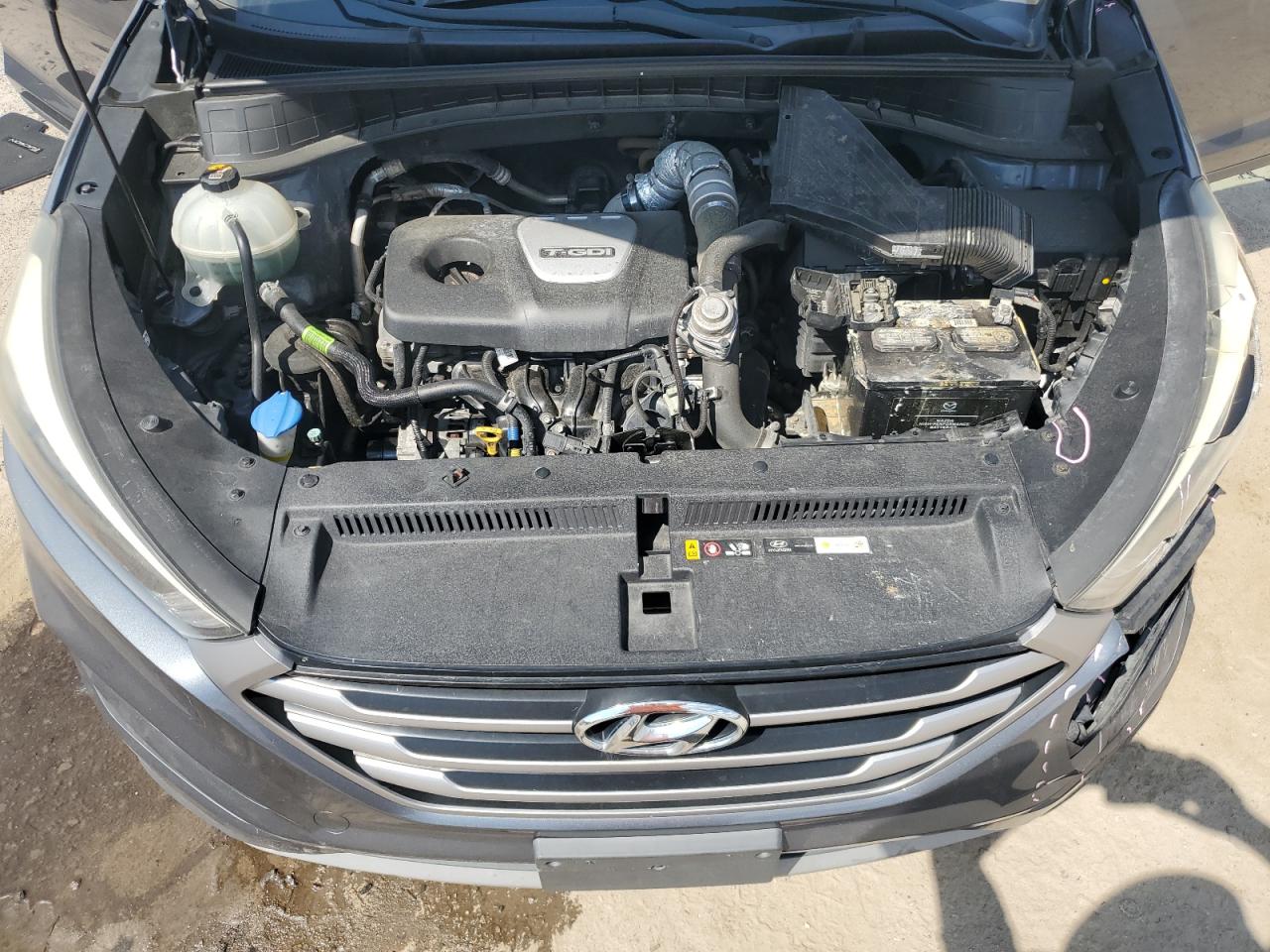 KM8J3CA22JU761907 2018 Hyundai Tucson Value