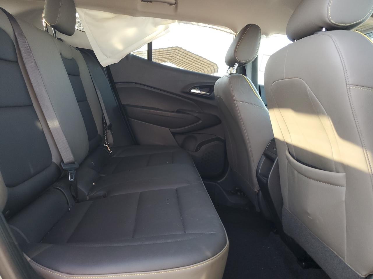 2025 Chevrolet Trax Activ VIN: KL77LKEP5SC037437 Lot: 70948585