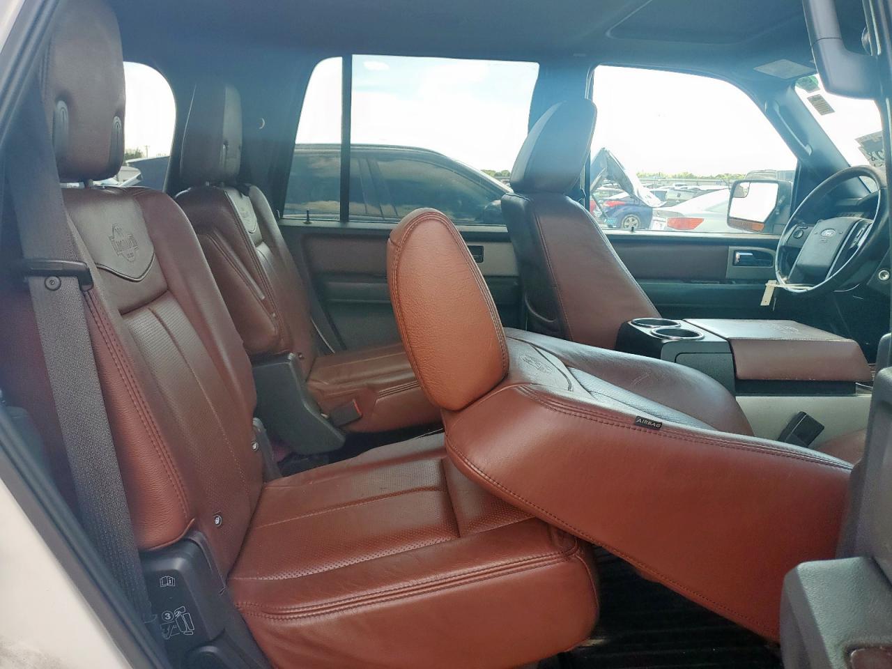 1FMJU1H5XEEF13275 2014 Ford Expedition Xlt