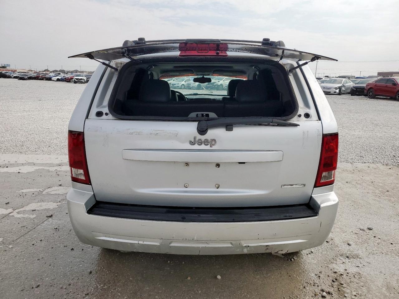 2006 Jeep Grand Cherokee Laredo VIN: 1J4HS48N86C210304 Lot: 70505905