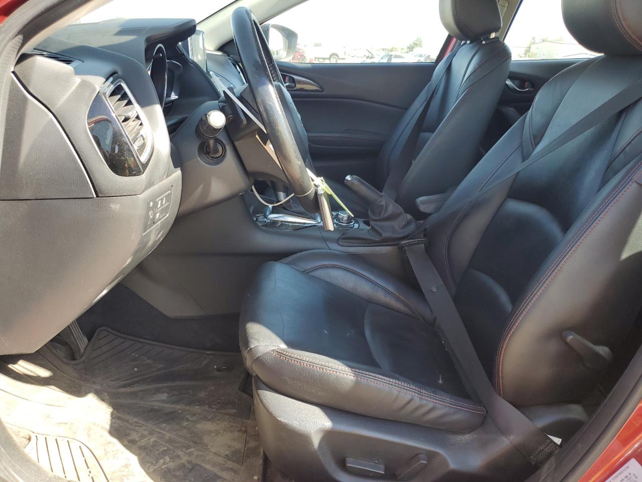 2014 Mazda 3 Touring VIN: JM1BM1L37E1192138 Lot: 68761145