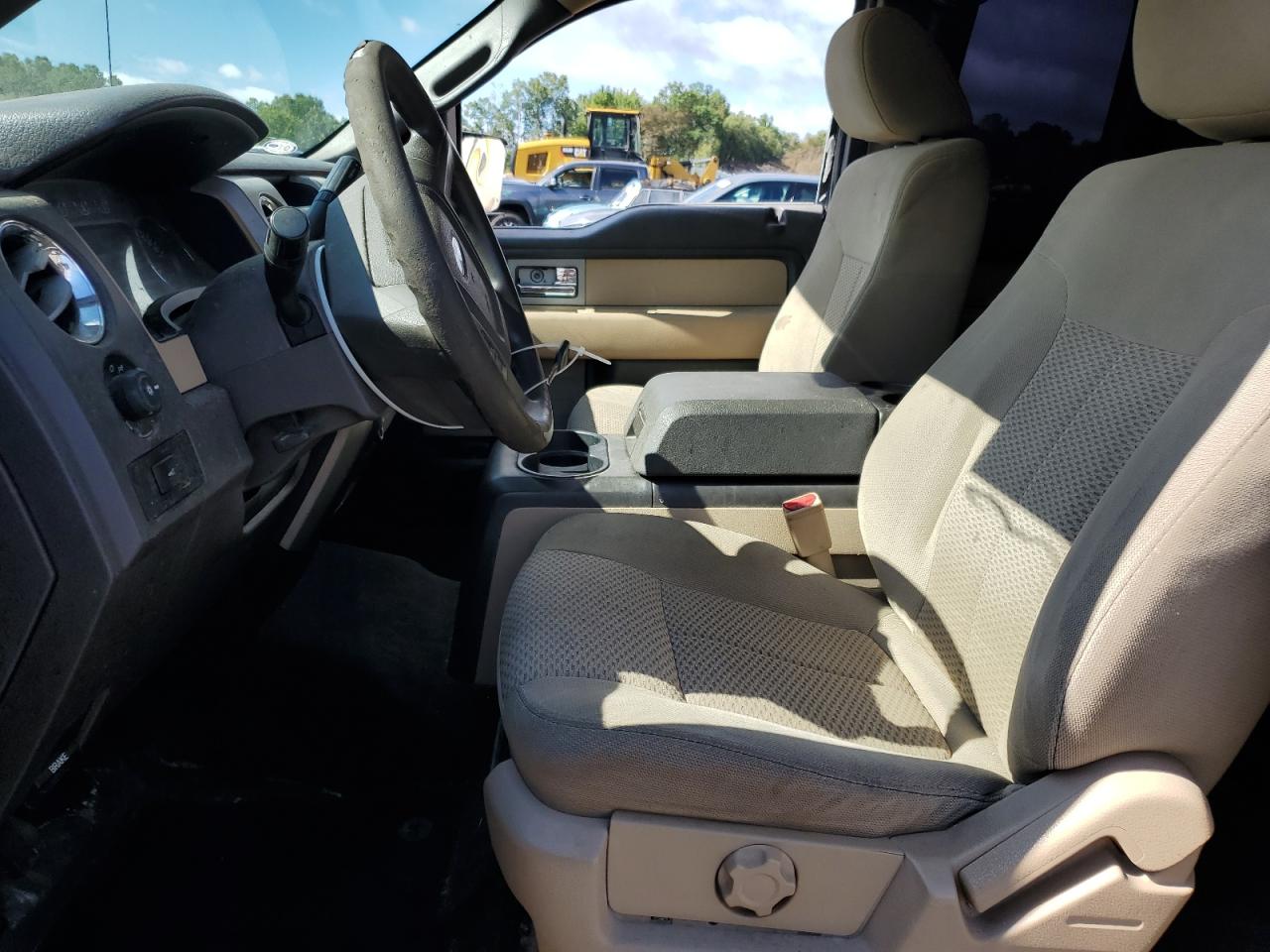 2011 Ford F150 Super Cab VIN: 1FTFX1EF8BKE15650 Lot: 70014015