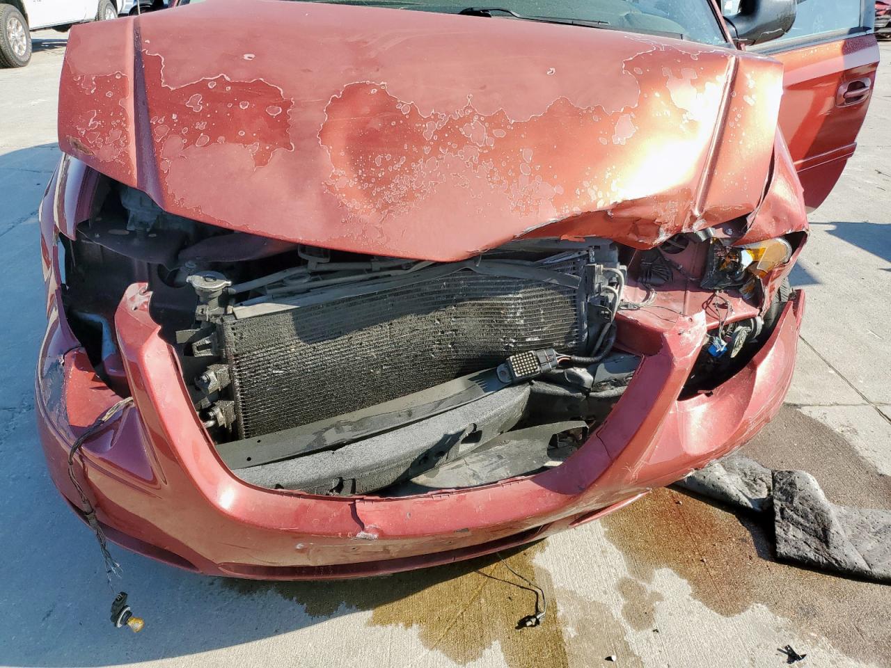 2006 Chrysler Town & Country Lx VIN: 1A4GP44R46B568737 Lot: 69033045