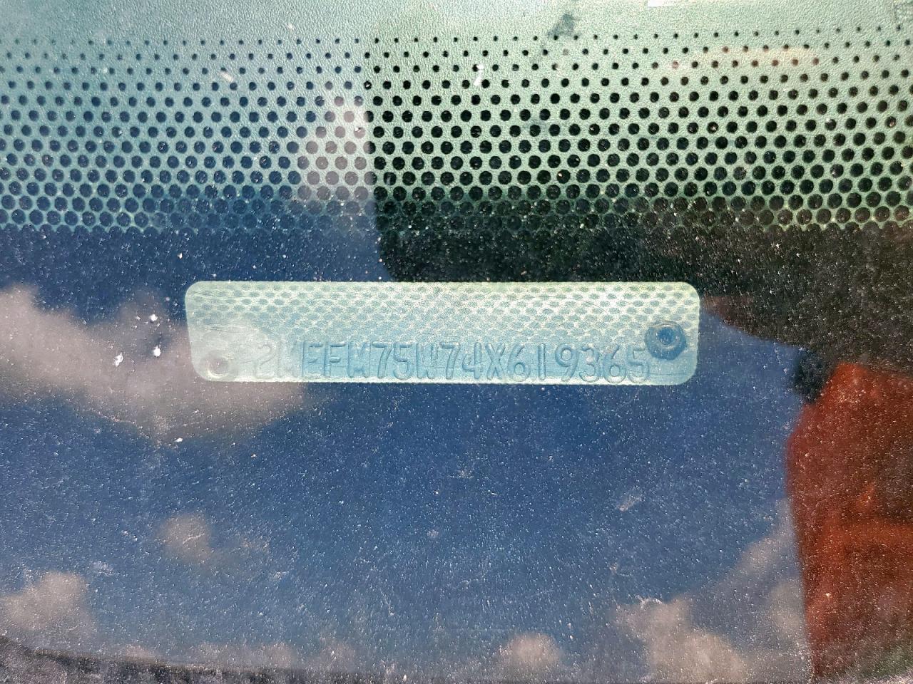 2004 Mercury Grand Marquis Ls VIN: 2MEFM75W74X619365 Lot: 69242025