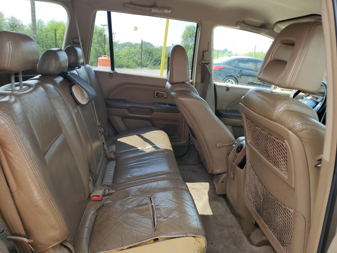 2004 Honda Pilot Exl VIN: 2HKYF18554H586520 Lot: 84750155