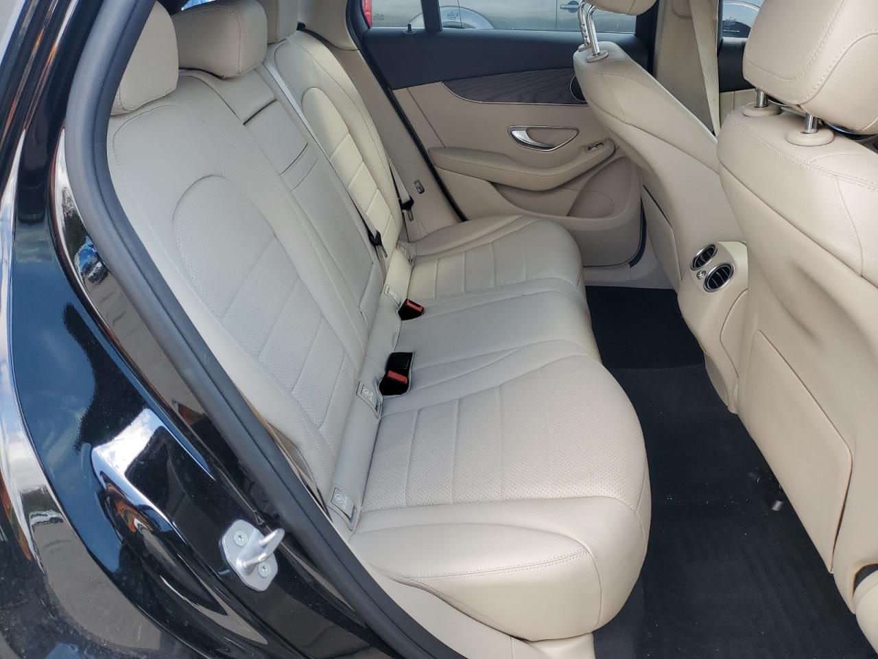 2018 Mercedes-Benz Glc 300 4Matic VIN: WDC0G4KB3JV111657 Lot: 70602425