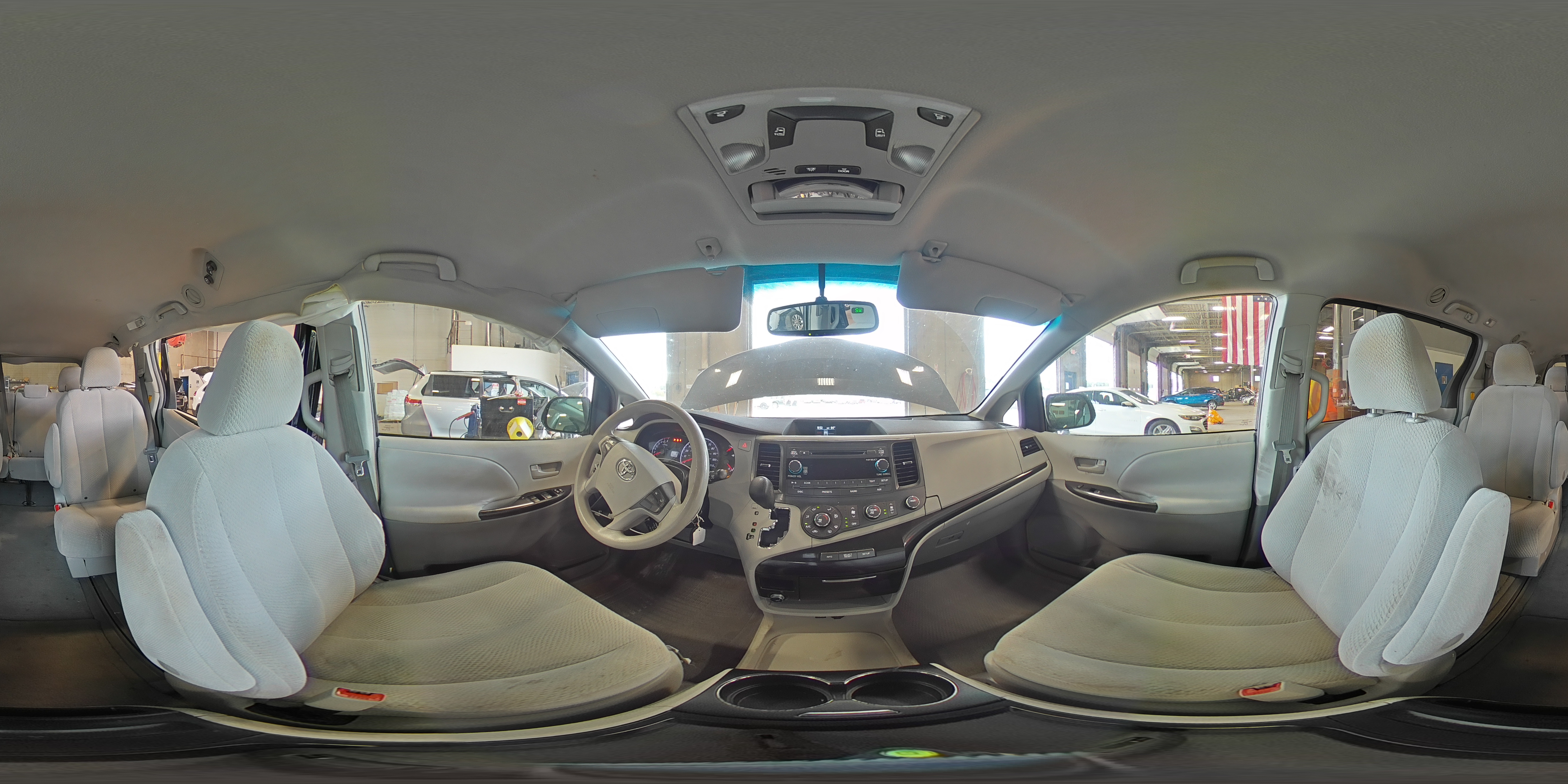 2011 Toyota Sienna Le VIN: 5TDJK3DC1BS017295 Lot: 70409435