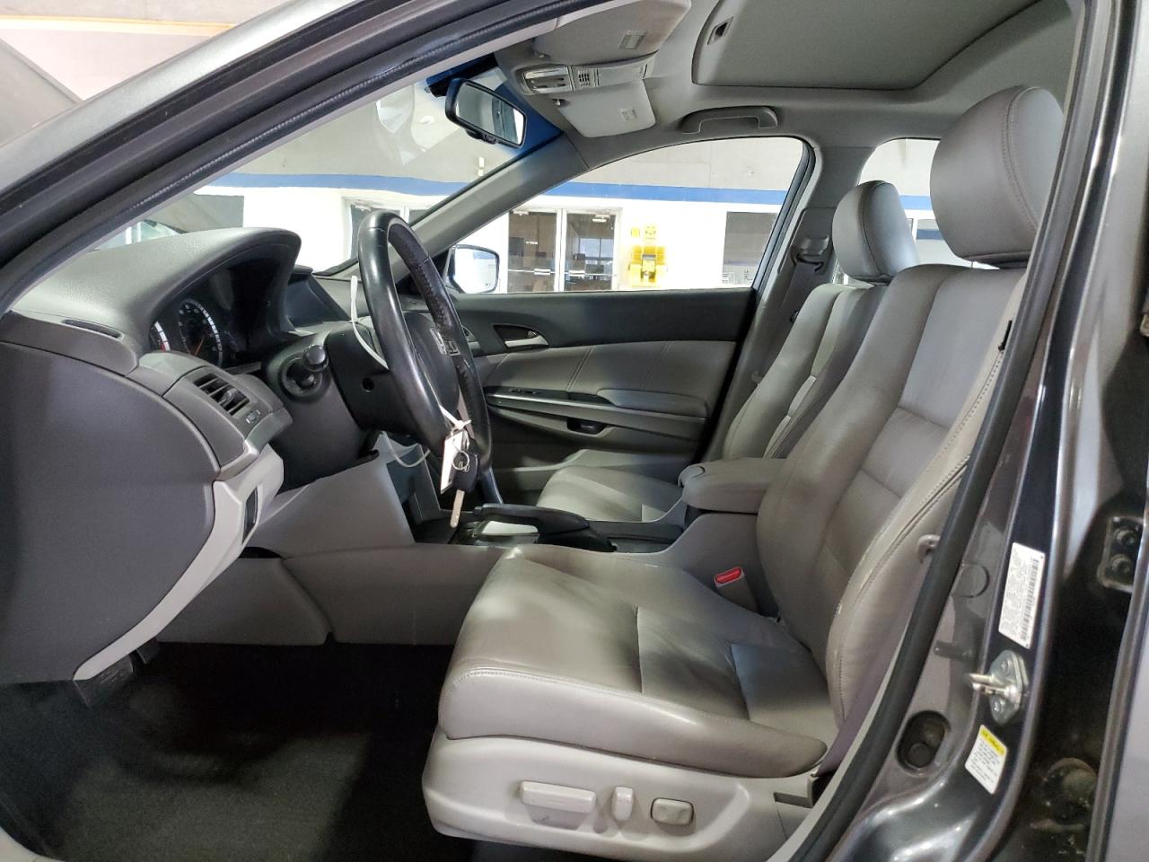 2010 Honda Accord Exl VIN: 1HGCP2F88AA033973 Lot: 68490795