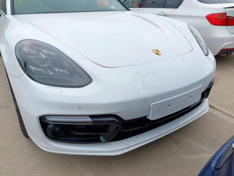 2019 PORSCHE PANAMERA 4