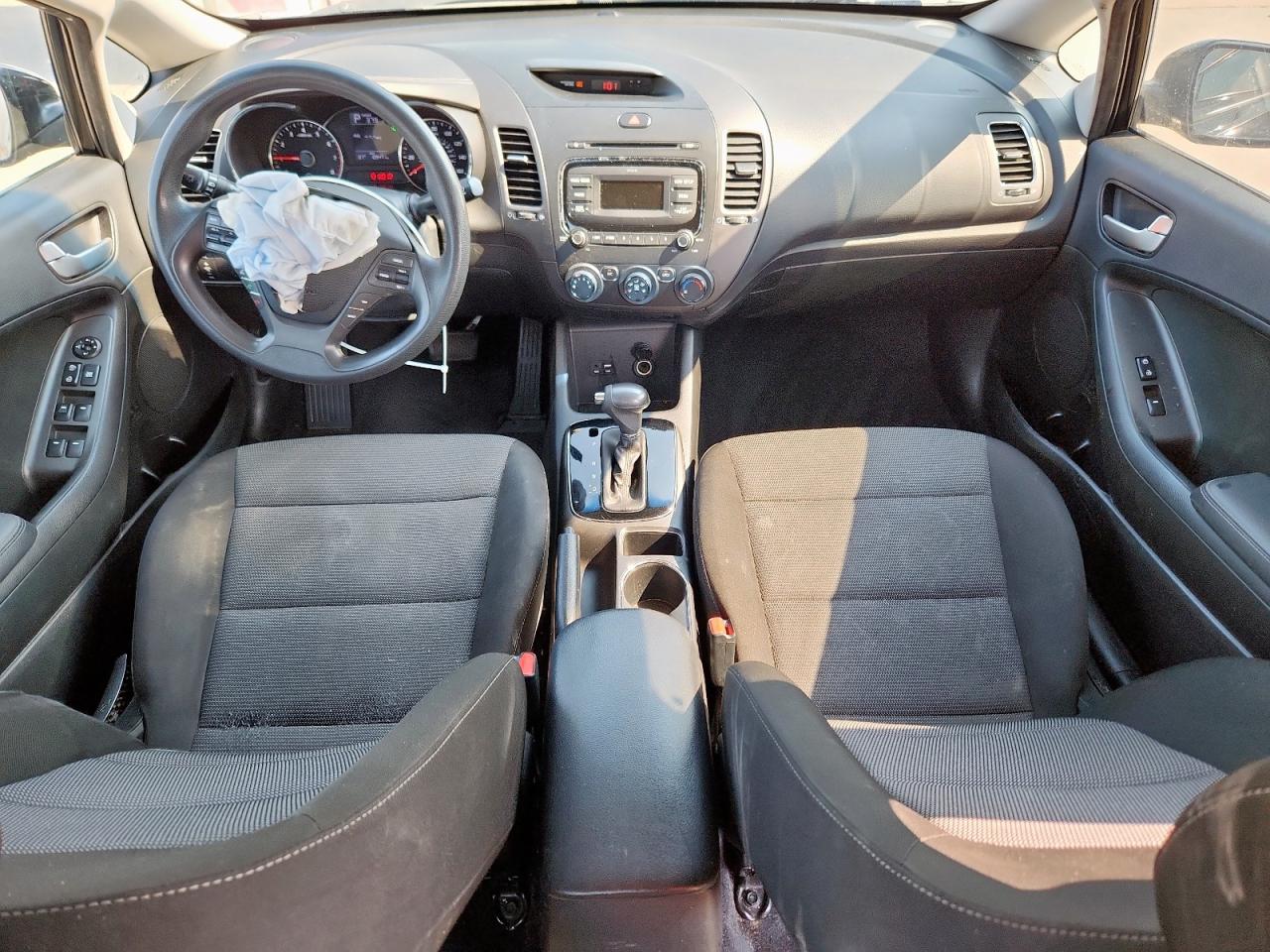 2018 Kia Forte Lx VIN: 3KPFK4A76JE238399 Lot: 67604595