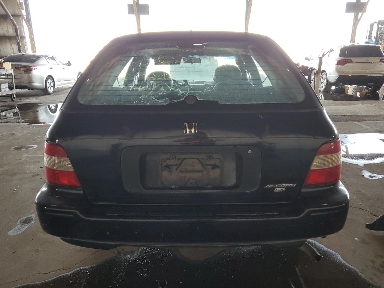 1995 Honda Accord Ex VIN: 1HGCE1898SA007042 Lot: 68641925