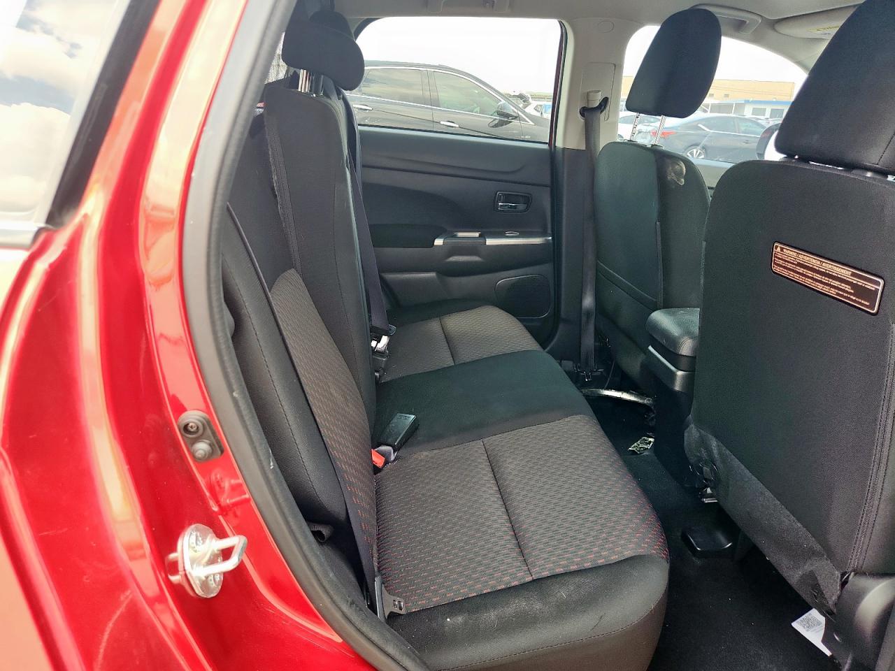 2018 Mitsubishi Outlander Sport Es VIN: JA4AP3AUXJU018125 Lot: 70659935