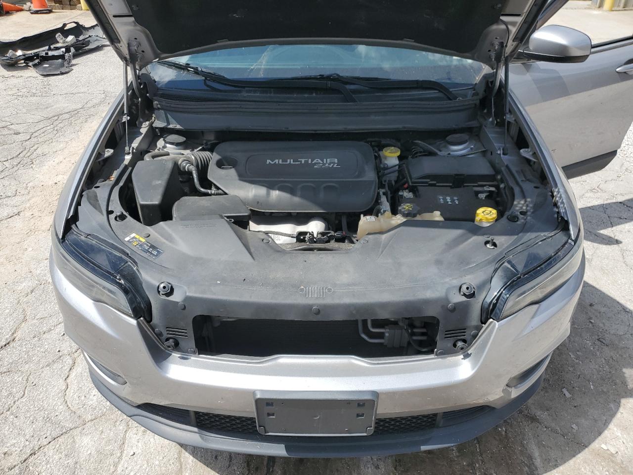 2019 Jeep Cherokee Latitude Plus VIN: 1C4PJMLB2KD181257 Lot: 68621945