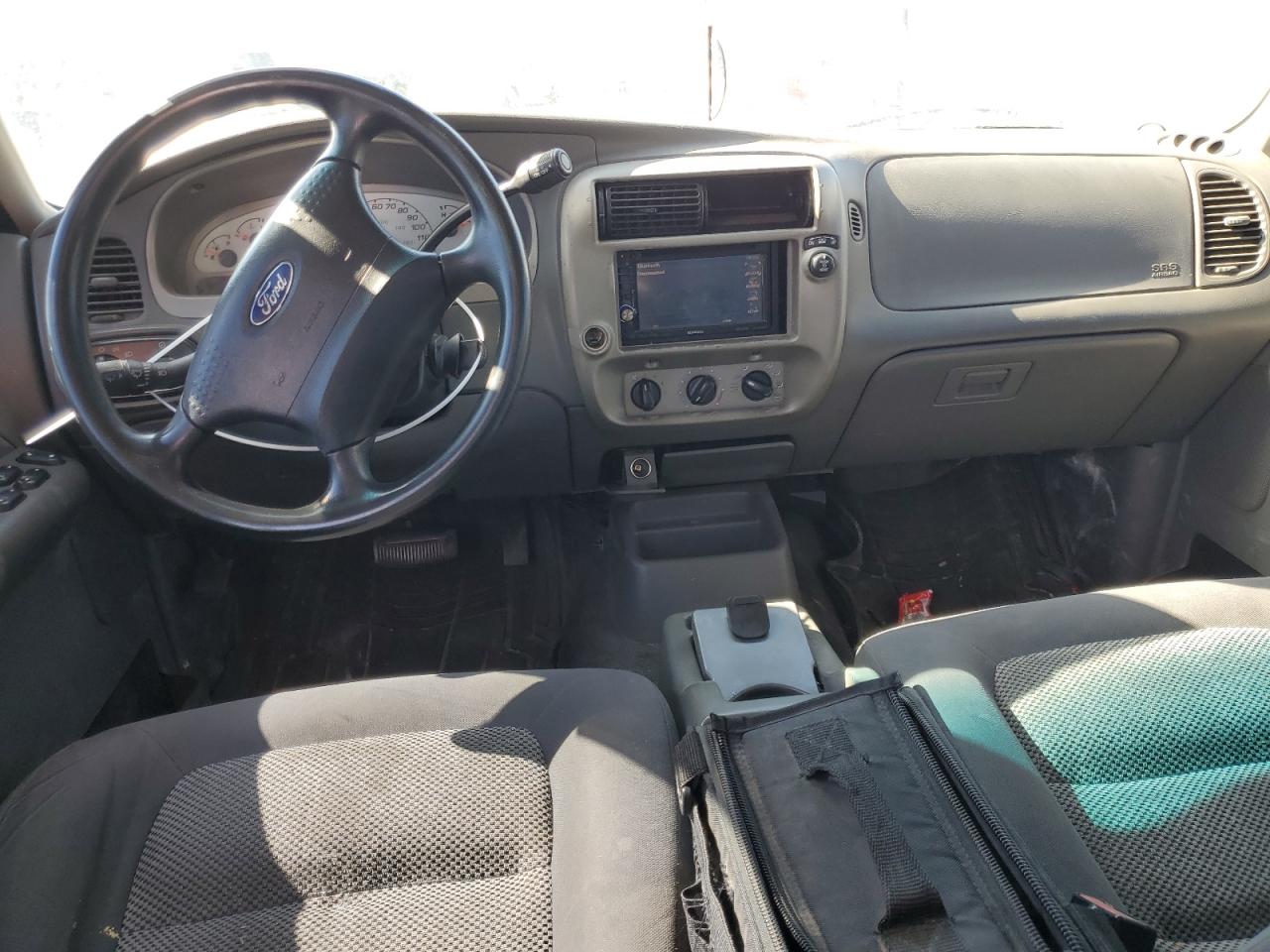 2004 Ford Explorer Sport Trac VIN: 1FMZU67K14UA62071 Lot: 69781695
