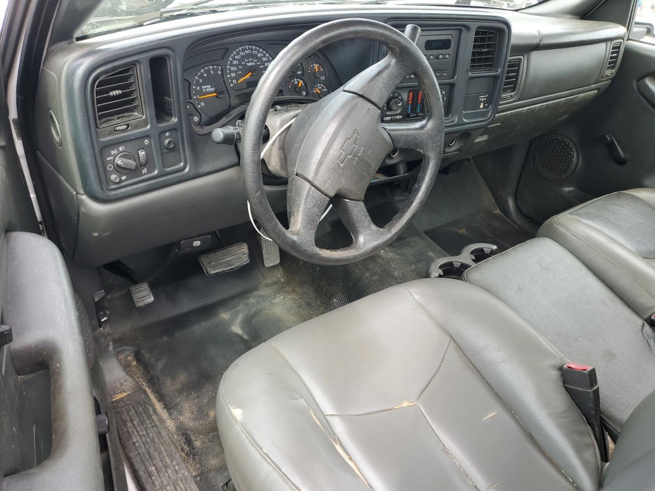 2005 Chevrolet Silverado C2500 Heavy Duty VIN: 1GBHC24U55E237598 Lot: 69020385