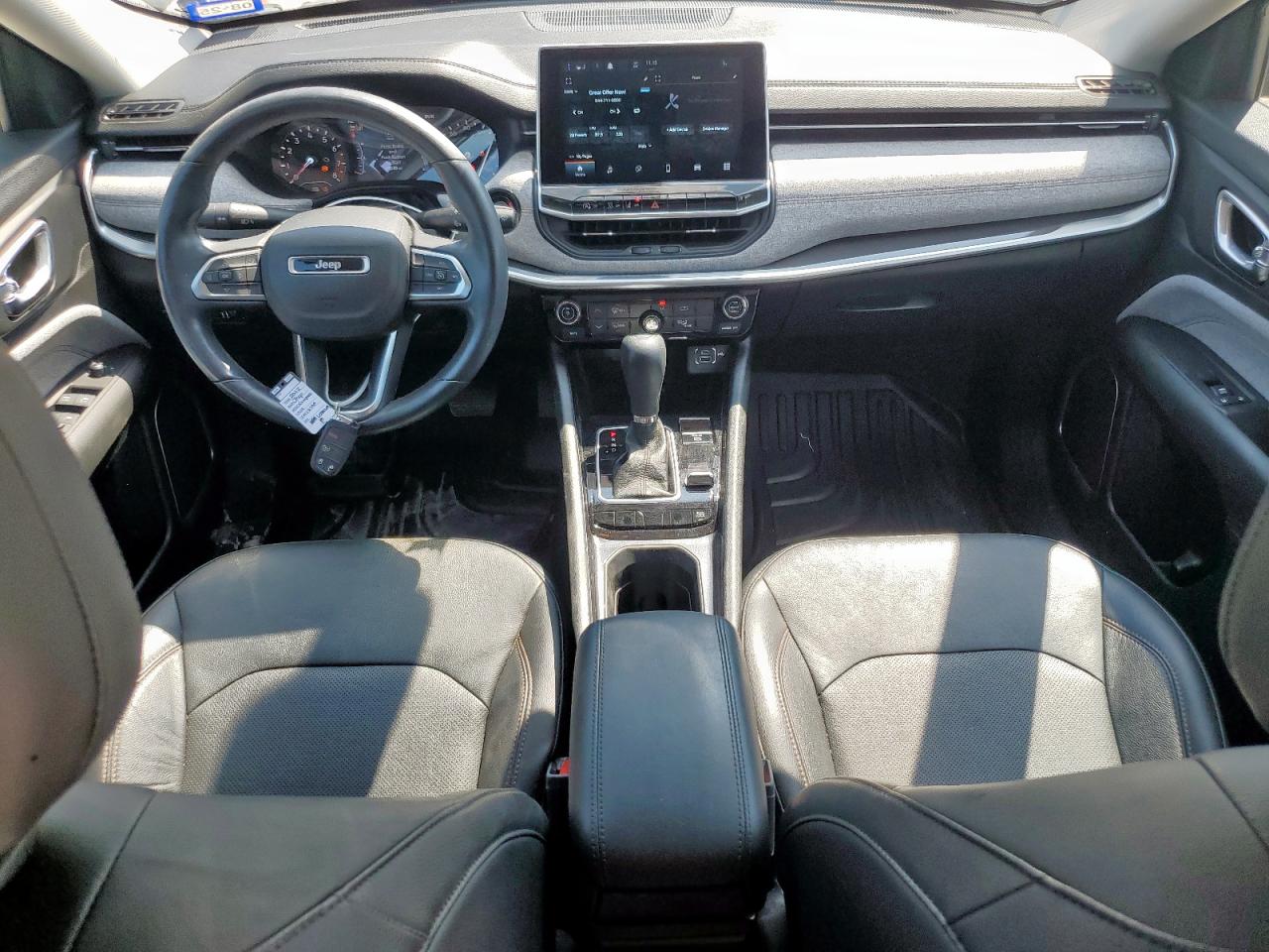 2022 Jeep Compass Latitude Lux VIN: 3C4NJDFB4NT185506 Lot: 68849535