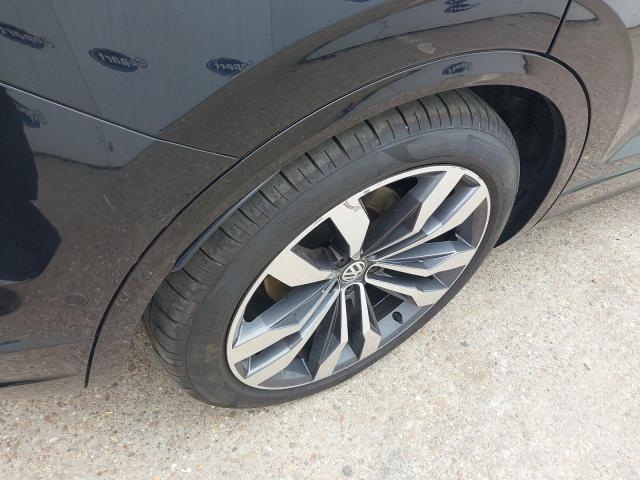 2019 VOLKSWAGEN TOUAREG V6