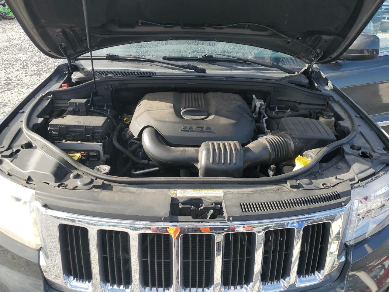 2011 Jeep Grand Cherokee Laredo VIN: 1J4RR4GG4BC590030 Lot: 70199405