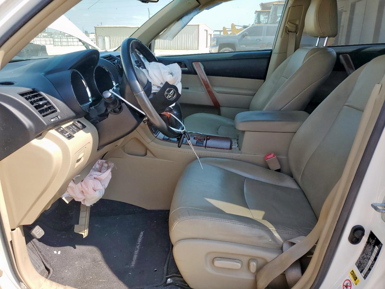 2012 Toyota Highlander Base VIN: 5TDZK3EHXCS084637 Lot: 70377485