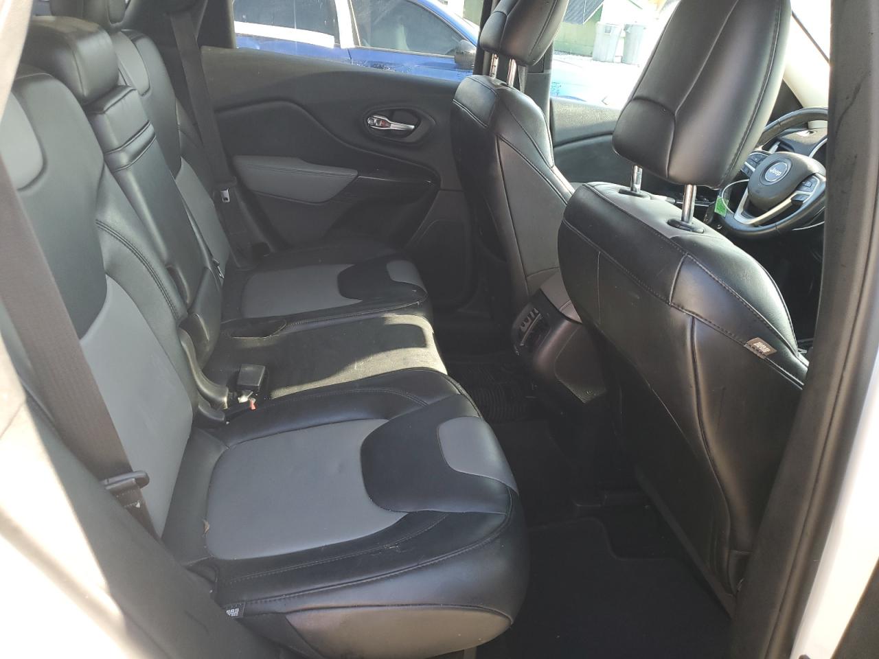 2014 Jeep Cherokee Limited VIN: 1C4PJLDB0EW318763 Lot: 69446935