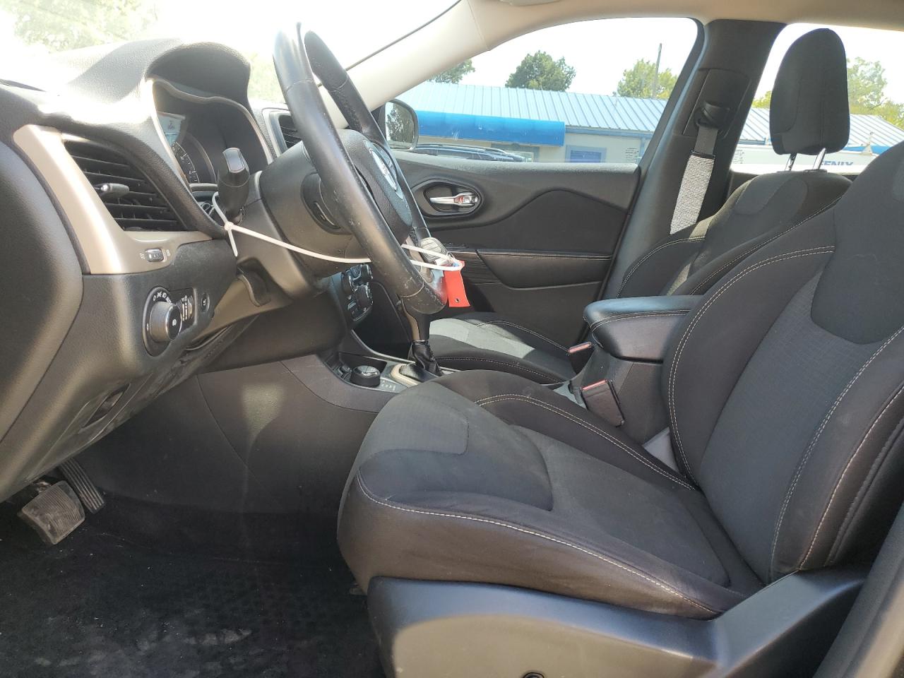 2015 Jeep Cherokee Latitude VIN: 1C4PJMCS3FW552405 Lot: 69652355