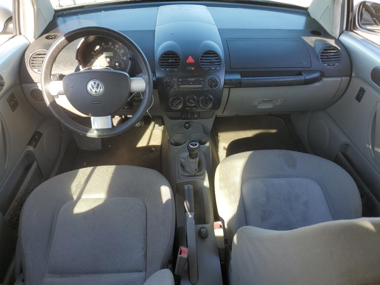 2004 Volkswagen New Beetle Gl VIN: 3VWBK31C54M411312 Lot: 69091595