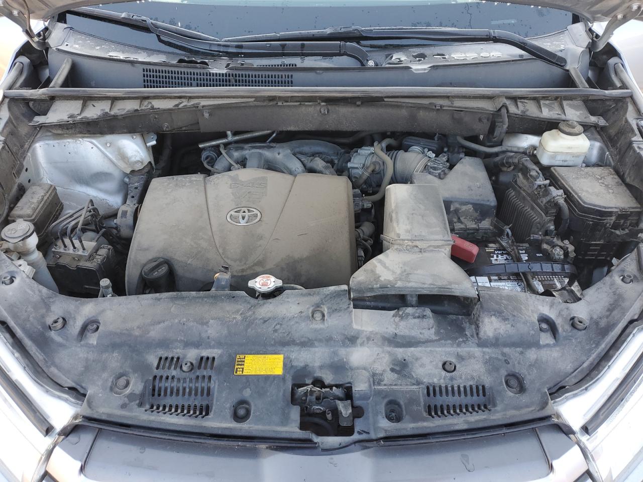 2018 Toyota Highlander Se VIN: 5TDJZRFH9JS545902 Lot: 70916675